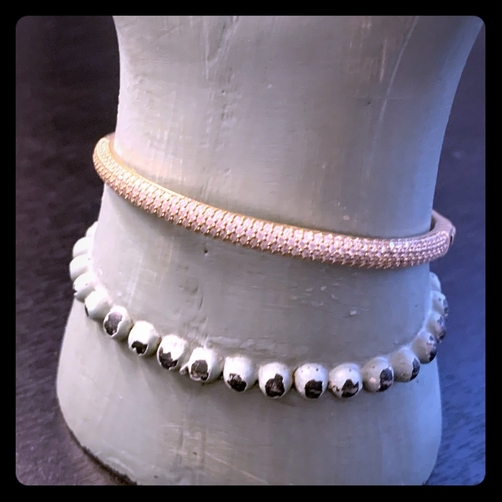 Gold bracelet